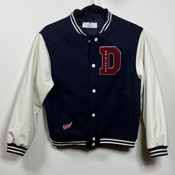 (C4) H&MBoys' Varsity Jacket in White and Dark Blue with Red Lettering,Size 8/10 - Picture 3 of 14